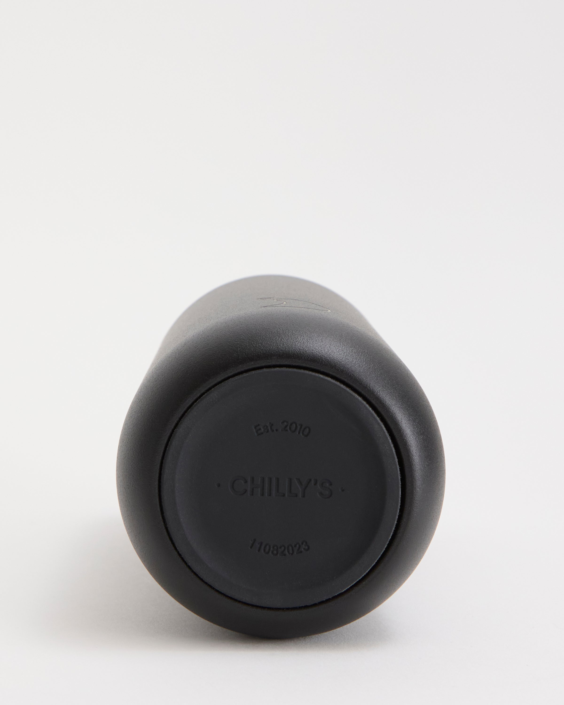 Black Coffee Cup | Black Abyss Reusable Coffee Cups – Chilly's